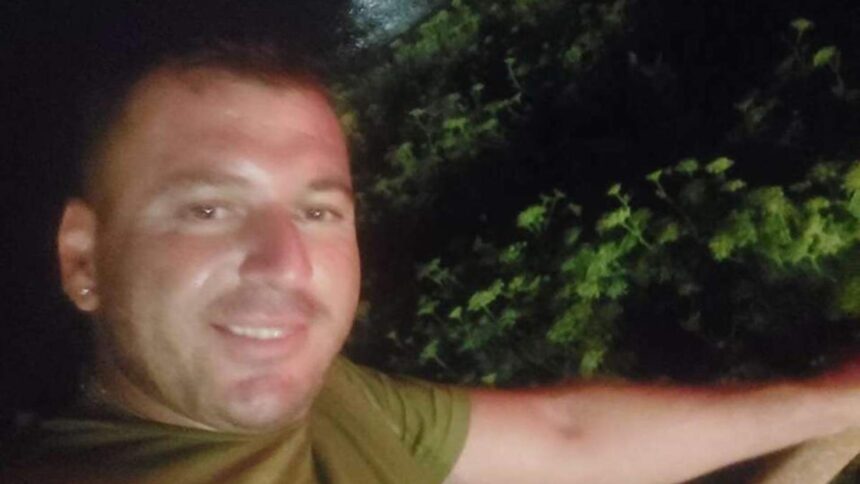 roman de 39 de ani mort intr un accident de munca in italia un trunchi de copac s a prabusit peste el 699cb19050ca0