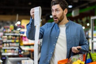 romania ramane campioana inflatiei in ue preturile au crescut cu 85 in ianuarie 2026 de peste patru ori fata de media europeana 699f060a81053