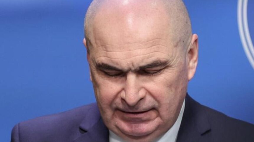 romanii ii cer cu disperare demisia lui ilie bolojan oamenii platesc din ce in ce mai mult pentru greselile premierului care a saracit romania video 699c05753985d