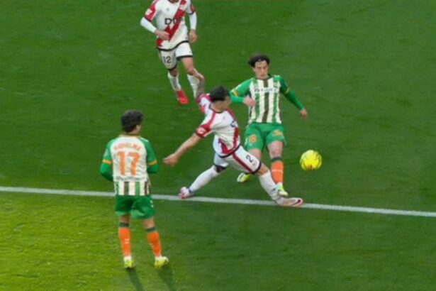 scandal urias in spania in jurul lui andrei ratiu rayo acuza ca a fost furata 699ac5328f9d1