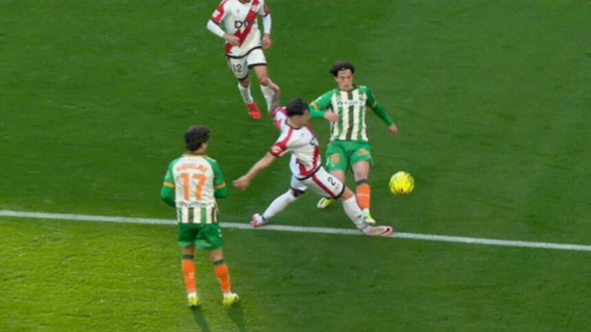 scandal urias in spania in jurul lui andrei ratiu rayo acuza ca a fost furata 699ac5328f9d1