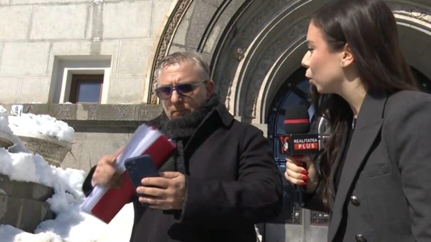 scandalul deszapezirii in sectorul 1 avocatul romprest paseaza vina consilierilor si refuza sa dea explicatii 6996fd5eeaab9