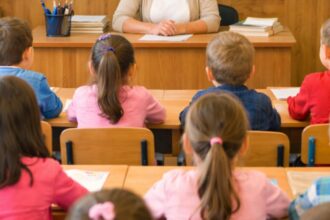 soarta scolilor romanesti din ucraina pe masa negocierilor zeci de licee din cernauti ar putea disparea 699ad8033f541