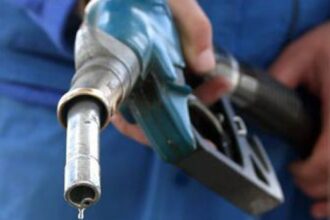 statul roman inghite peste jumatate din pretul benzinei cati bani se duc la bolojan din sumele uriase platite de romani 699ee65312ee1