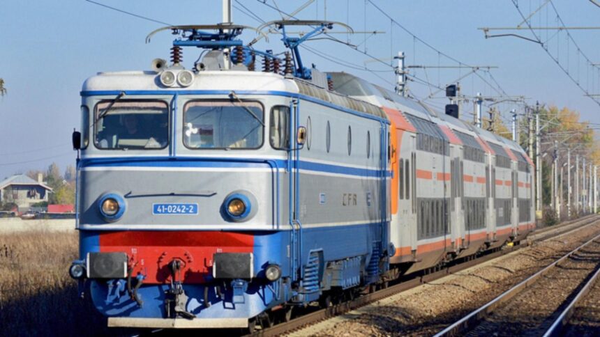 trafic feroviar blocat intre statiile petrosani targu jiu dupa ce o locomotiva s a stricat anuntul cfr calatori 698c35857d913
