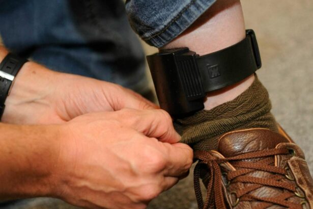 un primar este obligat sa poarte bratara electronica dupa ce ar fi sechestrat doua femei 6984aef9b49d2