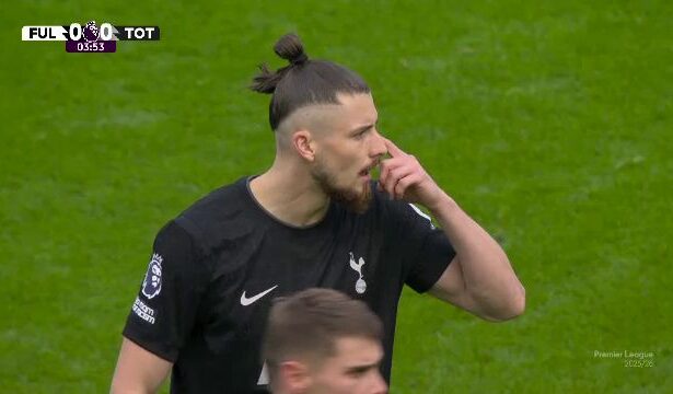 clasament tottenham e intr o situatie disperata dragusin a pierdut din nou si gluma se ingroasa 69a46b657a2a1