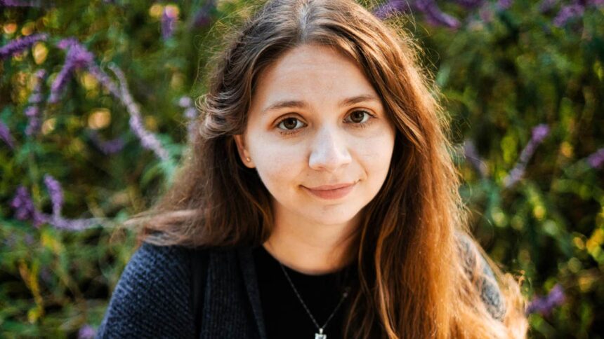 expert says people raised by nothings ever good enough parents often struggle with 7 things as adults 69a8a61a6f404