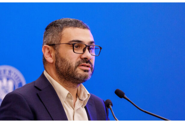 florin manole anunta ca primul loc de munca va fi subventionat de stat cati tineri pot beneficia de acest ajutor 69befe777ea77