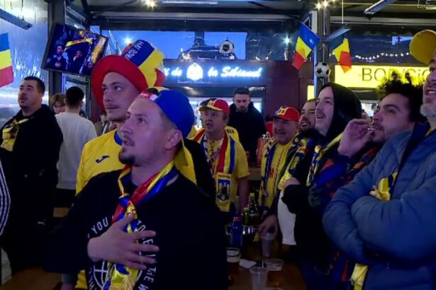 foto exclusiv bucurestenii s au strans la obor sa vada turcia romania ce au facut cand la istanbul se intona imnul national 69c569dba5fb0