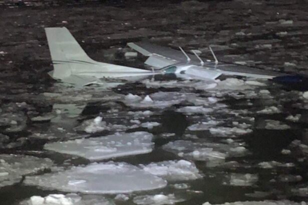 incident aviatic cu final fericit toti oamenii au supravietuit dupa prabusirea unui avion 69a71ab1a46e4