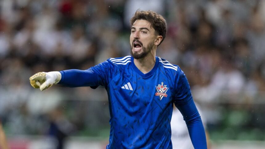 messi al portarilor a semnat in prima liga ce echipa l a transferat pe fostul jucator de la fcsb 69c6d785856c1