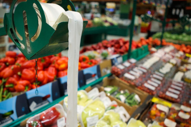 ministrul agriculturii solicita consiliului concurentei sa verifice adaosurile care apar pe traseul dintre fermier si consumator 69b456526665a