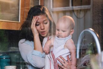 mom bans playdates because theyre too much work and other parents call her lazy 69baf0f068b46