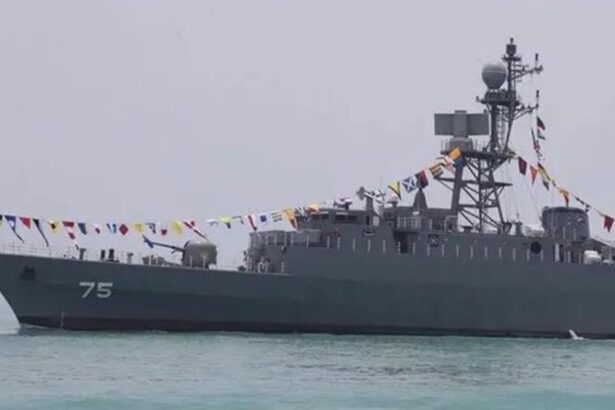 o nava de razboi a iranului lovita de un submarin langa sri lanka peste 100 de marinari disparuti 69a80d0037e89