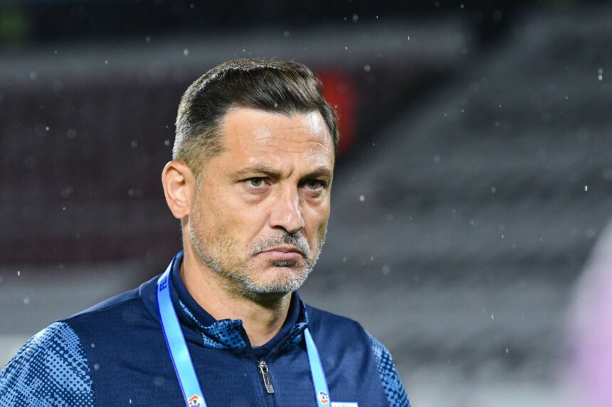 radoi si a facut deja primul dusman ii doresc sa nu aiba succes la fcsb 69b116c37ecd9