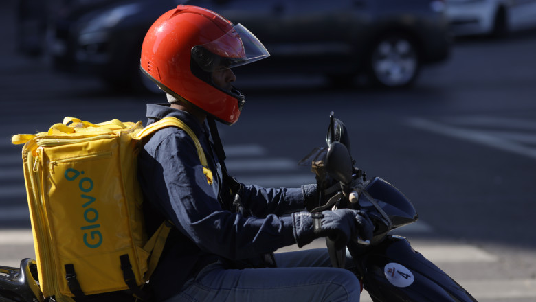 razboiul din iran pune presiune pe piata muncii din romania muncitori blocati costuri in crestere si vize in pericol de