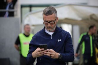 v ati gandit sa demisionati mm stoica out de la fcsb 69b1bf9570eeb