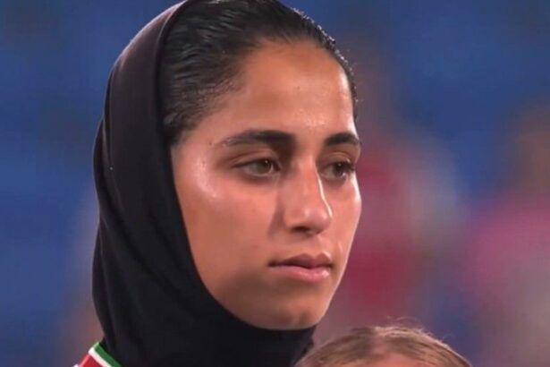 video fotbalistele iraniene numite tradatoare in vreme de razboi dupa ce au refuzat sa cante imnul la cupa asiei 69aabb7982f75