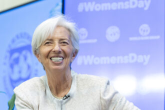video lagarde anunta ca banca centrala europeana este pregatita sa gestioneze riscurile legate de razboi ratele dobanzilor neschimbate 69bcd7bb674b4