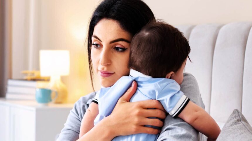 7 brutal struggles of moms so exhausted theyve forgotten what sleep even is 69d79d8caec3c