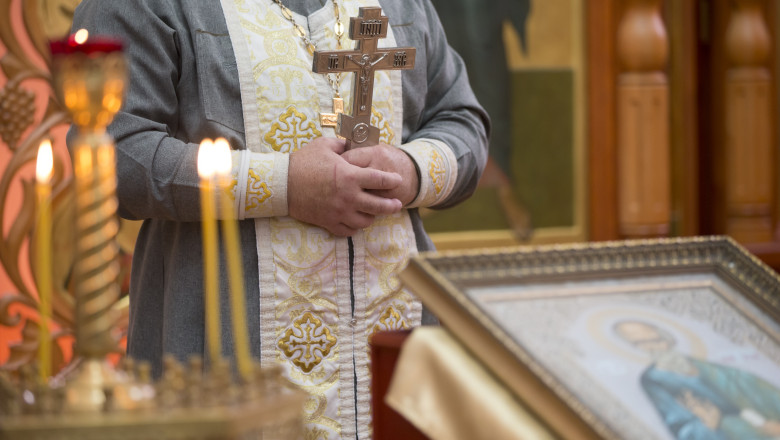 a inceput saptamana patimilor 2026 preotul explica ce traditii si obiceiuri trebuie sa respecte credinciosii in lunea mare 69d399874047c