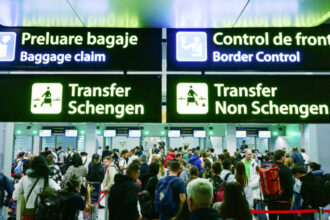 analiza europa risca haos in aeroporturi criza de combustibil ameninta sezonul estival 2026 69ee410805ed1