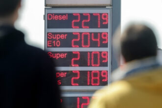 benzinariile din germania vor putea sa majoreze preturile doar o data pe zi 69cd33f140ffb