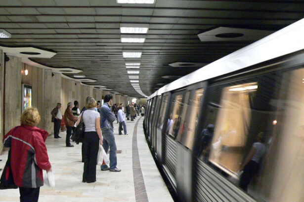 biletele de metrou s ar putea scumpi de luna viitoare ce pret propune conducerea metrorex 69d1df38449f4