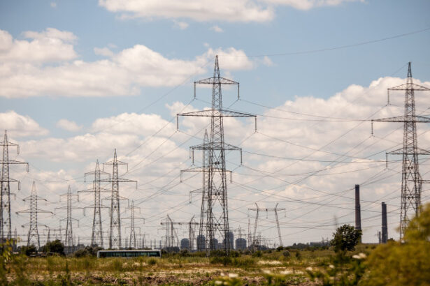 bolojan acuza blocarea accesului in energie prin autorizatii scriptice pentru firme fara angajati sunt tot felul de complicitati 69f3291ed2b39