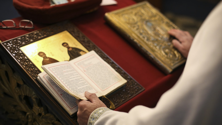 calendar ortodox aprilie 2026 luna cu cele mai multe sarbatori cu cruce rosie din an ce semnifica marile praznice 69cf3dfbade2a