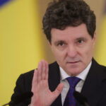 ccr a respins sesizarea lui nicusor dan privind modificarile la legea prosumatorilor actul normativ este constitutional 69f20d8dbf9a9