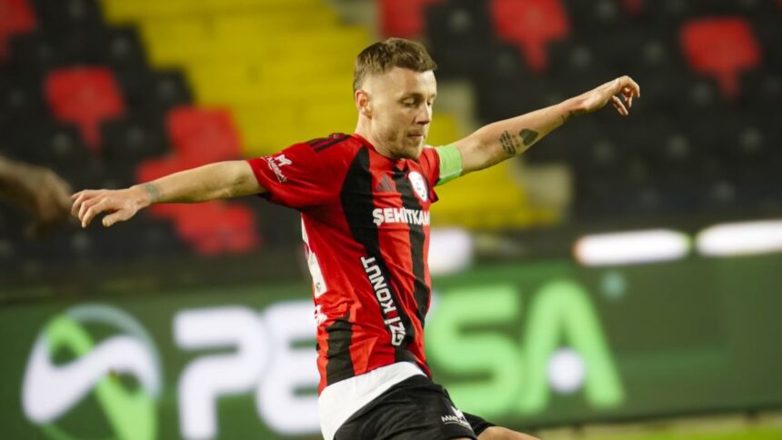 galerie foto il mai asteapta pe radoi ce a facut gaziantep in timp ce antrenorul era la ovidiu 69e67b84add84