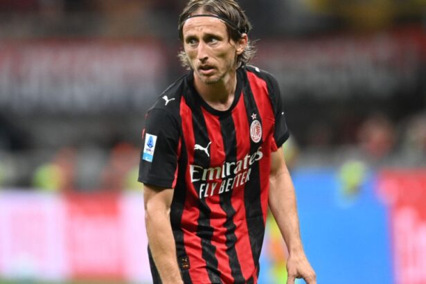 luka modric a luat decizia ce a cerut fotbalistul lui ac milan la 40 de ani 69e49d64ea45d