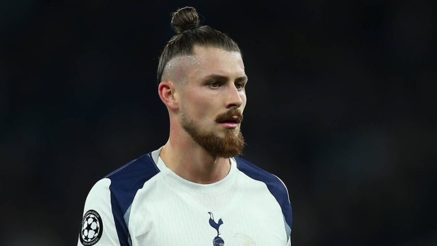 news alert italienii anunta echipa care vrea sa l transfere pe radu dragusin in vara 69e9e36852f75