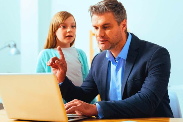 parents who pay more attention to work than their kids often share 11 childhood wounds of their own 69e68e81d9eed