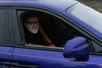 prima reactie a lui gigi becali dupa ce a ramas fara permis de conducere stau la panda 69dbb749c6c3c