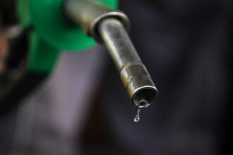 prima zi de scadere a pretului carburantilor motorina a coborat sub 10 lei pe litru la unele benzinarii 69ccbc67a2302