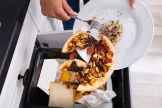 romania arunca anual peste 34 milioane de tone de alimente cum afecteaza risipa mediul si economia 69e0a87e2b504