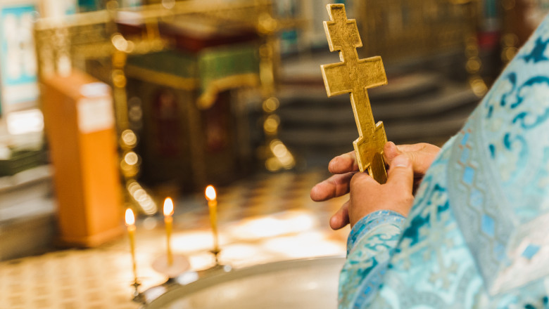 sambata mare rugaciunea care ii pregateste pe credinciosi pentru sarbatoarea invierii domnului 69da0f1bad9a9