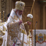 slujba de inviere 2026 la ce ora incepe si cand pot lua credinciosii lumina sfanta 69d9dcd92aa3b