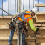 video accesul muncitorilor straini pe piata muncii din romania reglementat prin oug ce interdictii apar pentru angajatori 69ea2229348b7