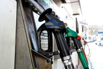 video acciza scazuta la motorina si o singura actualizare a preturilor la pompa pe zi proiectul de oug prevede o contributie de solidaritate 69cf3c398623f