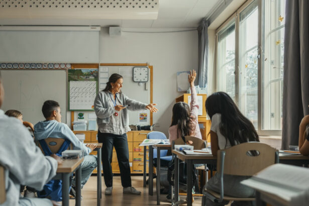 cat va castiga un profesor in 2027 noua lege a salarizarii schimba grila din educatie 6a1589ec886d9
