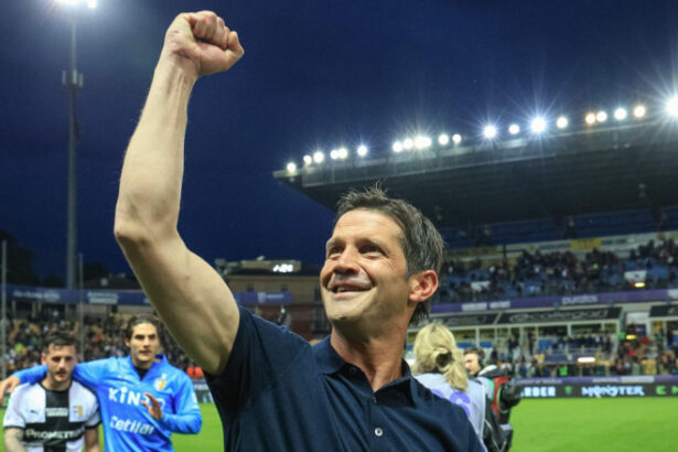 cristi chivu dupa ce inter milano a castigat campionatul italiei cum sarbatoresc o tigara mesaj pentru jucatori 69f8cf344e9d4