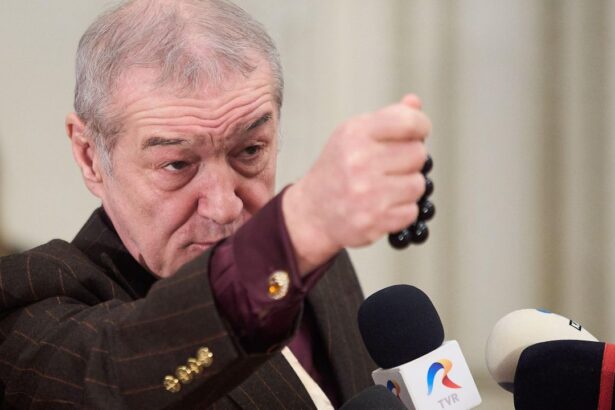 l au ajuns blestemele lui becali atacantul care i a luat banii degeaba a ratat sansa carierei 69fec33b6fd82