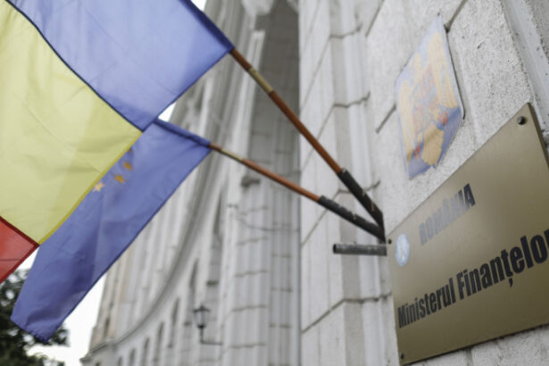 ministerul finantelor dupa reconfirmarea ratingului romaniei si avertismentul asupra retrogradarii trebuie sa fim foarte atenti 6a08331630f77