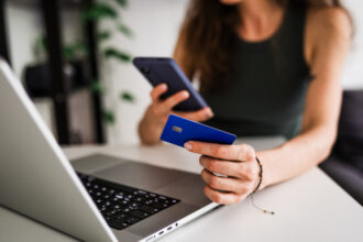 vacante la preturi mici cum recunosti ofertele reale si eviti capcanele din mediul online recomandarile expertilor in turism 69f6d7d195e2e
