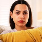 6 things adults struggle with if they grew up feeling unloved by their mom 6a2074427a98e