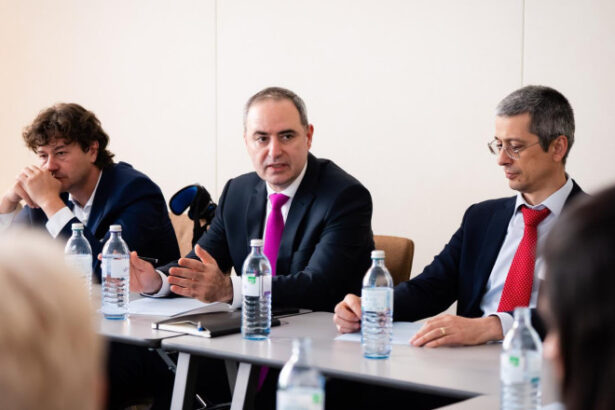 nazare daca romania isi mentine traiectoria fiscal bugetara poate aspira la imbunatatirea ratingului de tara in 2027 6a1faa10db52d